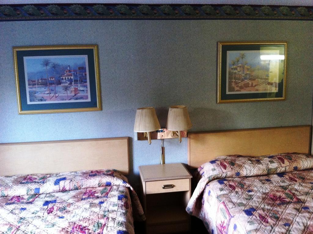 Civic Center Inn Santa Ana Oda fotoğraf